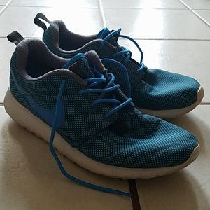 Nike Roshe One Premium